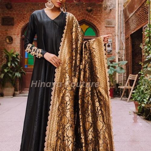 Luxury 3-Piece Pakistani Outfit in Premium Silk with Large Dupatta/Shawl, Elegant Lacing & Handwork – Perfect for Special indian Occasions
