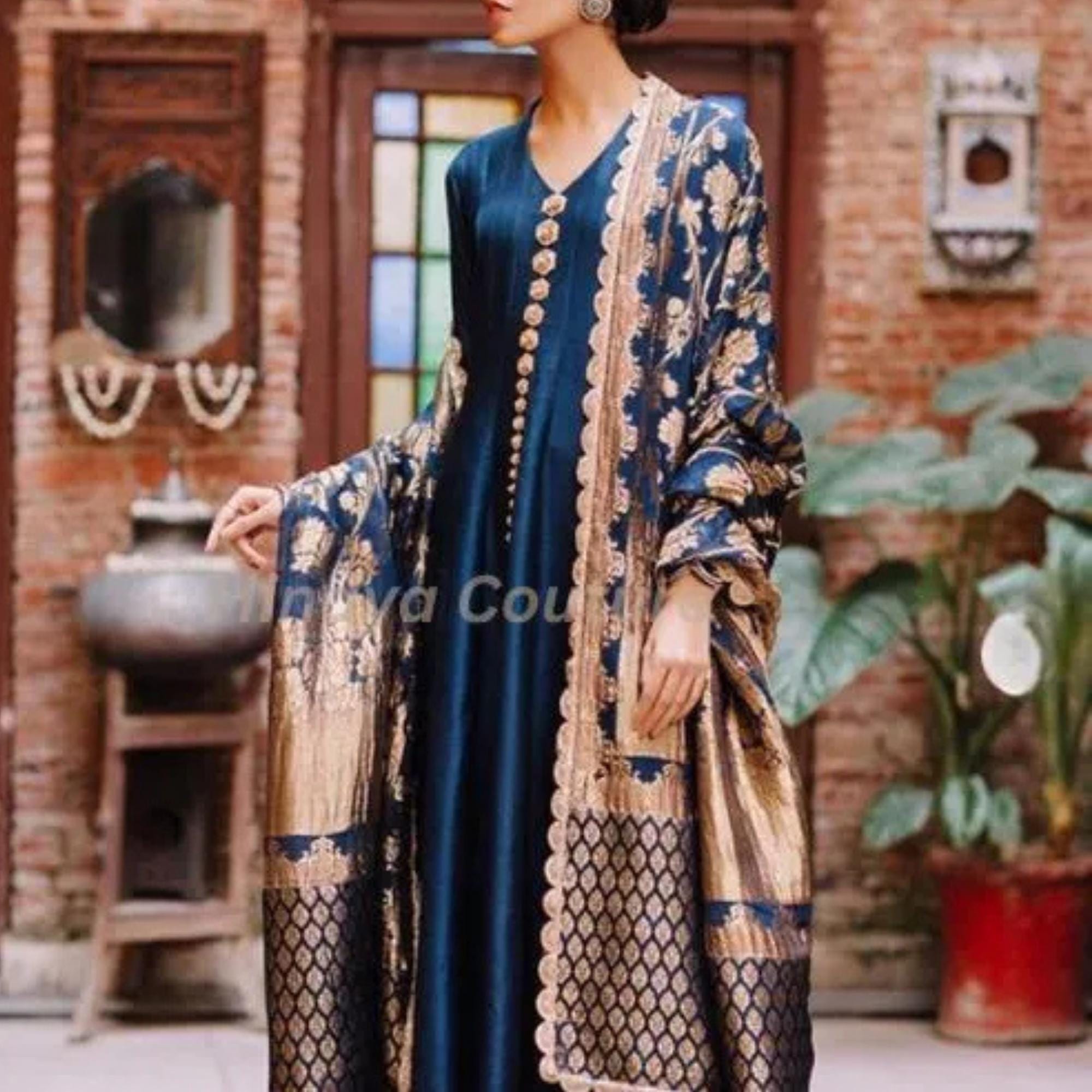 Luxury 3-Piece Pakistani Outfit in Premium Silk with Large Dupatta/Shawl, Elegant Lacing & Handwork – Perfect for Special indian Occasions