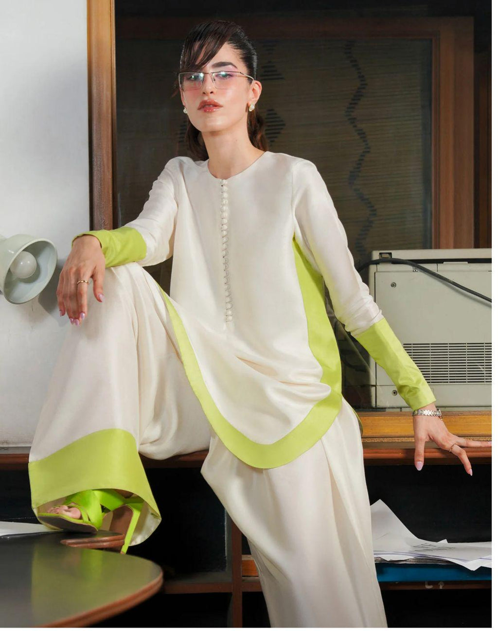 Elegant Silk Farshi Suit: Pakistani 3-Piece Outfit luxury designer collection,made to order
