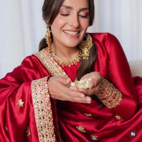 Pakistani 3Piece Outfit | Aiza Khan Viral/trending Dress | Shesha Silk Eid Wedding Party Wear | Blood Red short Shirt Dupatta Farshi shalwar