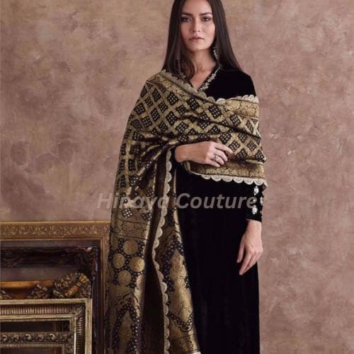 Luxury 3-Piece Pakistani Outfit in Premium Silk with Large Dupatta/Shawl, Elegant Lacing & Handwork – Perfect for Special indian Occasions