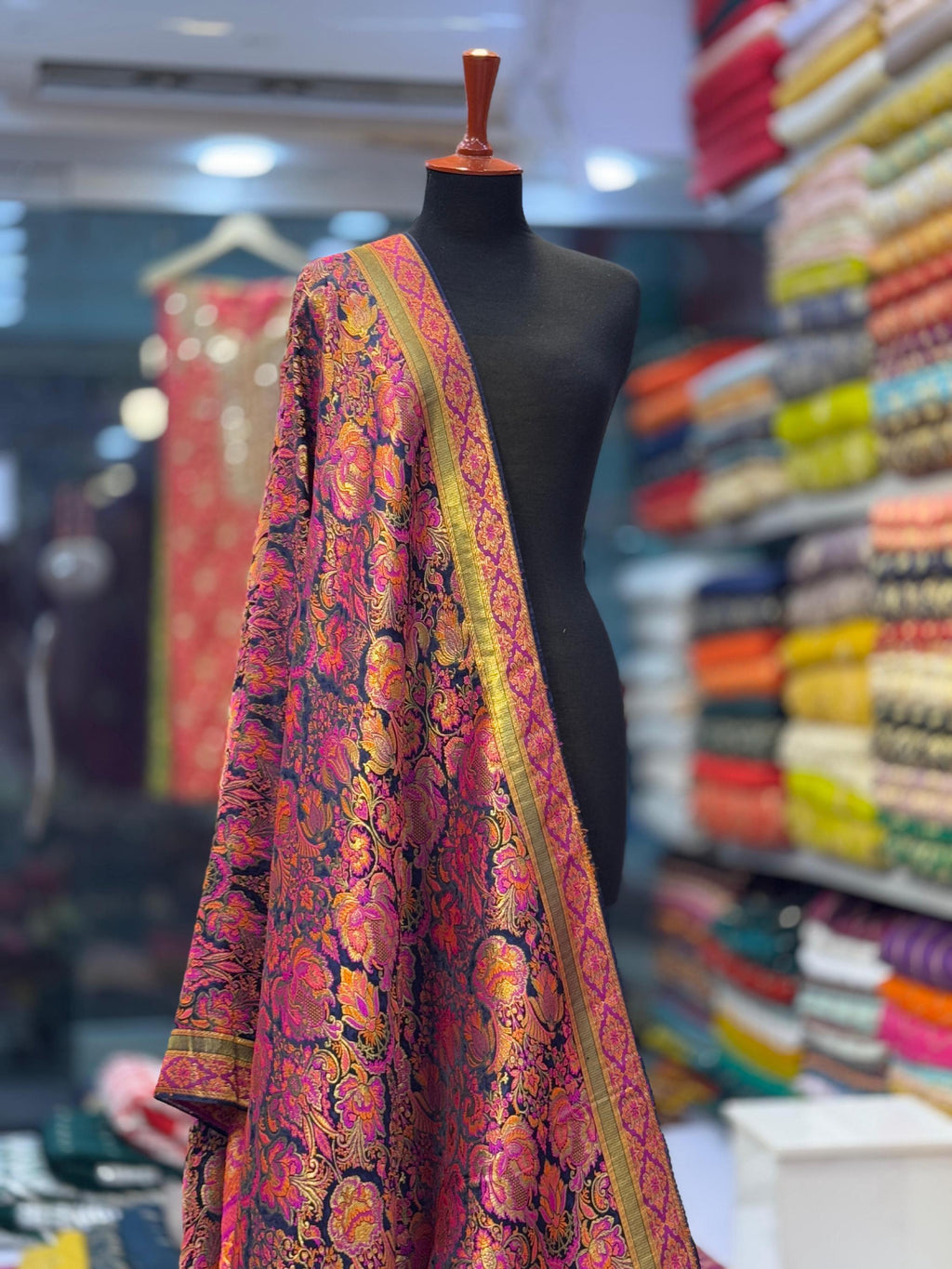 PURE Handloom Kimkhwab Banarsi bridal-party wear Shawl – A Regal Masterpiece
