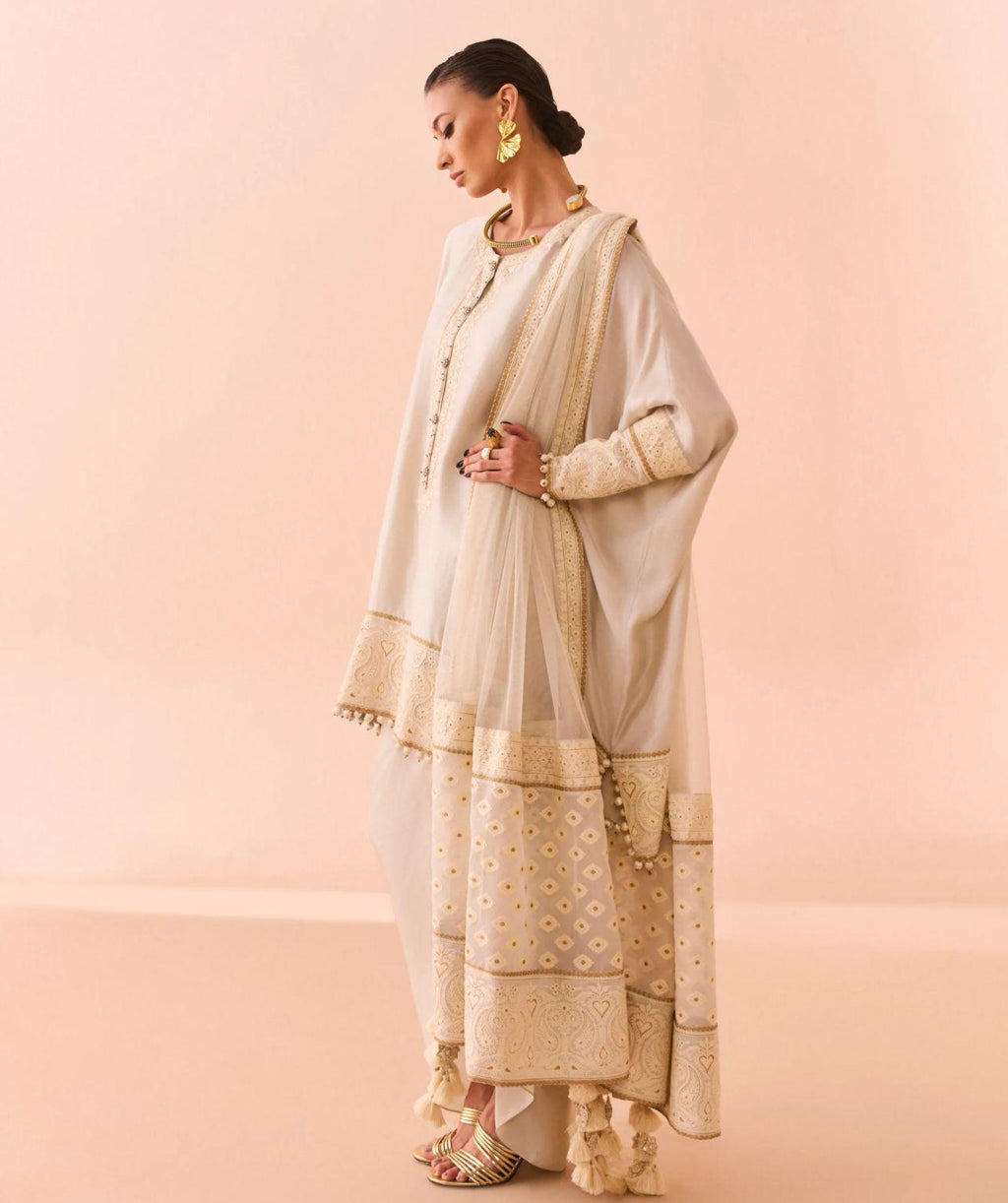 unique Ivory Butter or sheesha Silk Pakistani Suit: Zari n aari Embroidery, 3-Piece Ethnic Dress,stylich n classy