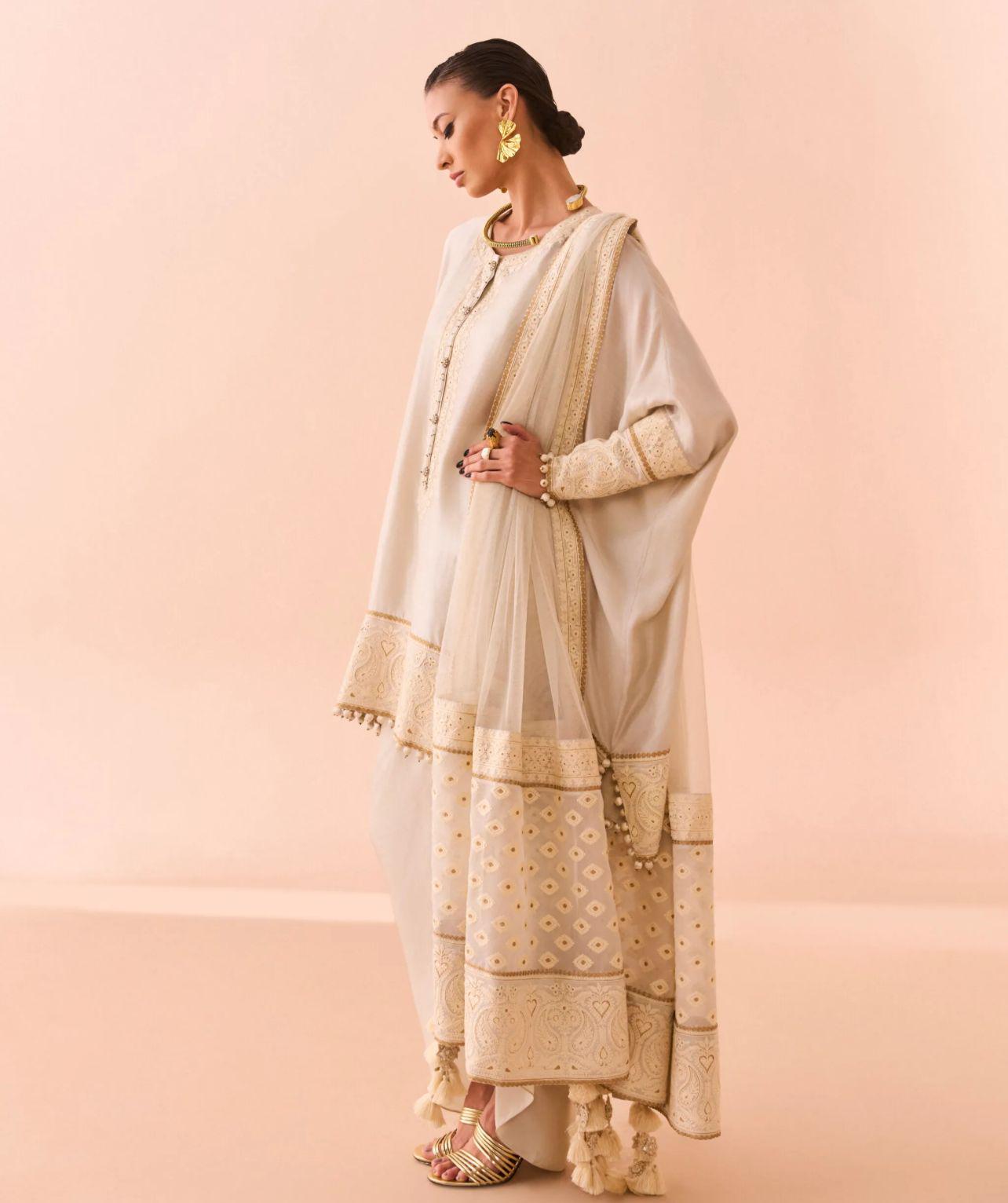 unique Ivory Butter or sheesha Silk Pakistani Suit: Zari n aari Embroidery, 3-Piece Ethnic Dress,stylich n classy