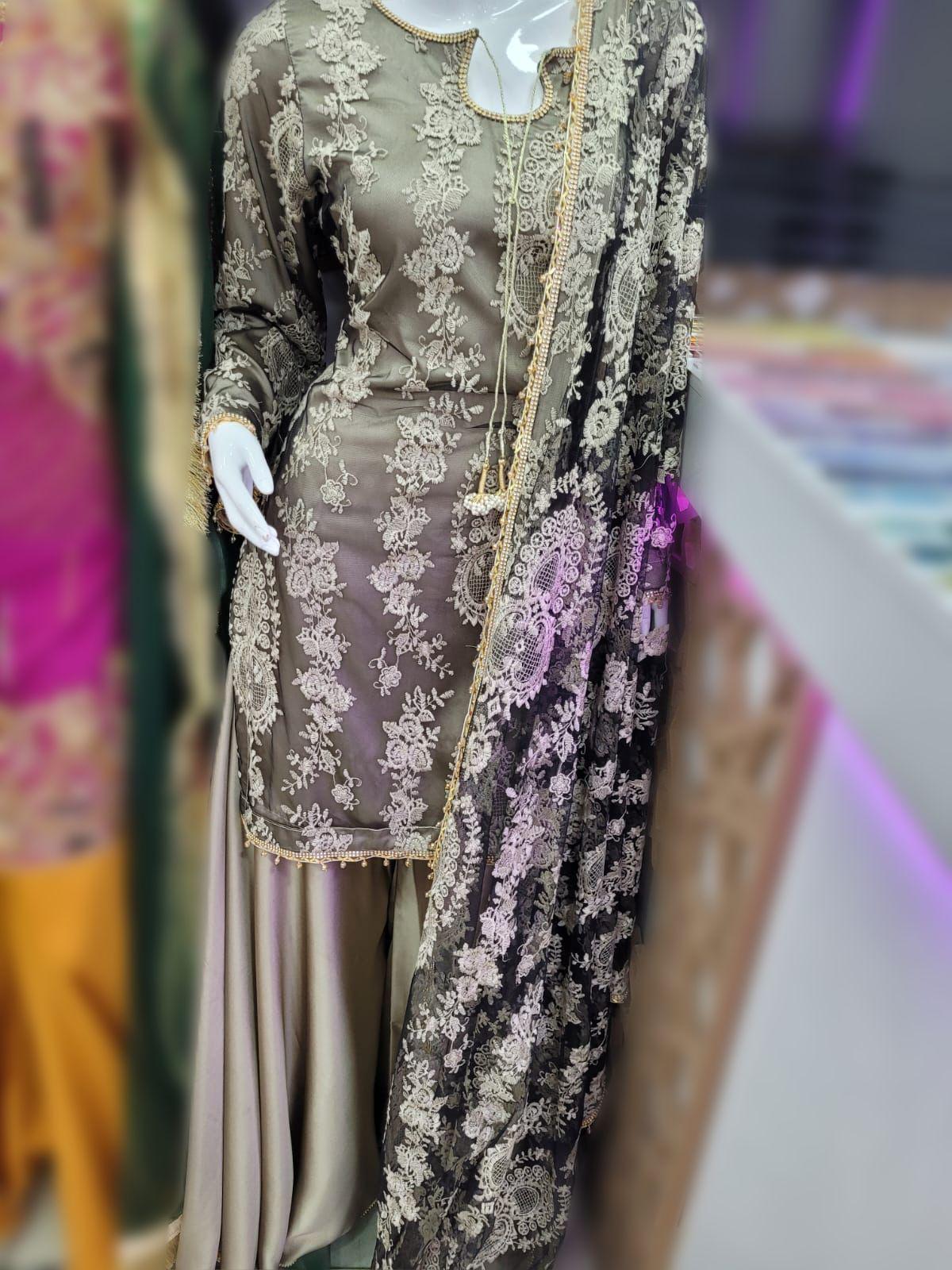 pakistani party wear shadi/wedding/nikah 3 piece plazo-garara-farshi shalwar lehenga garara embroidered suit