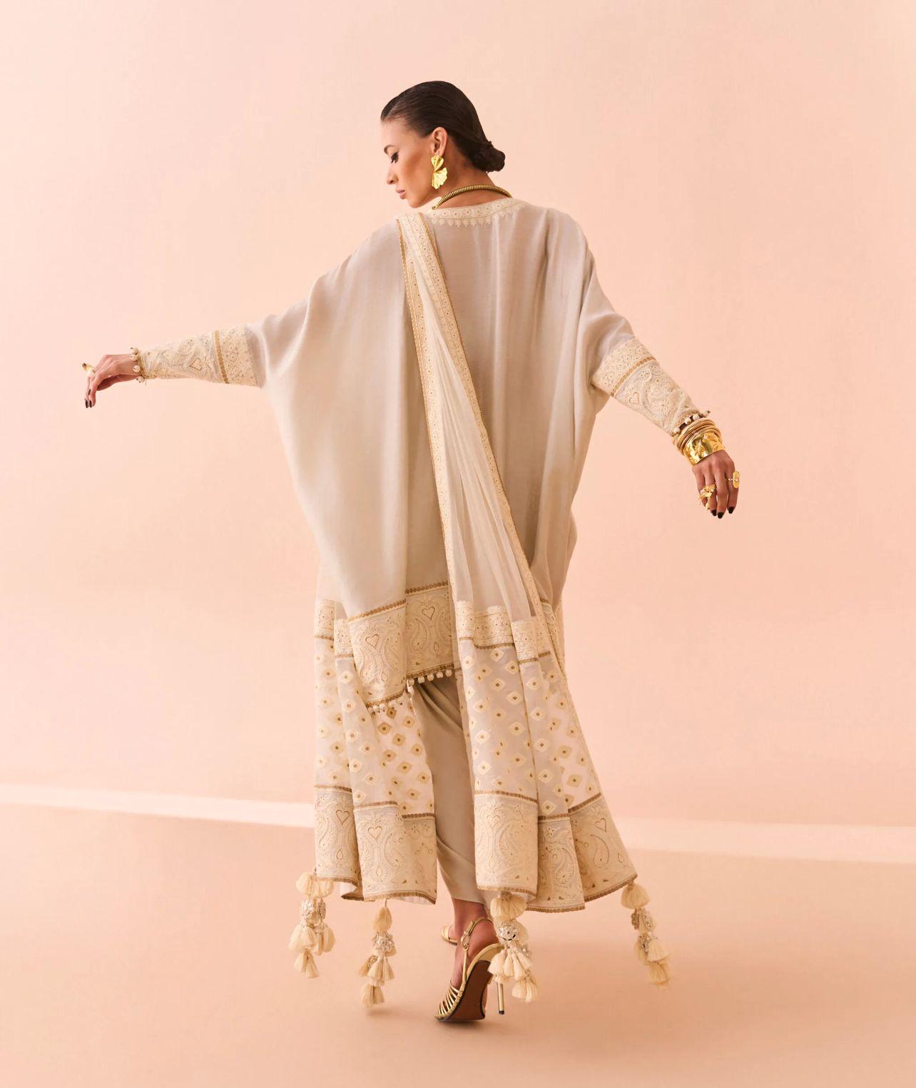 unique Ivory Butter or sheesha Silk Pakistani Suit: Zari n aari Embroidery, 3-Piece Ethnic Dress,stylich n classy