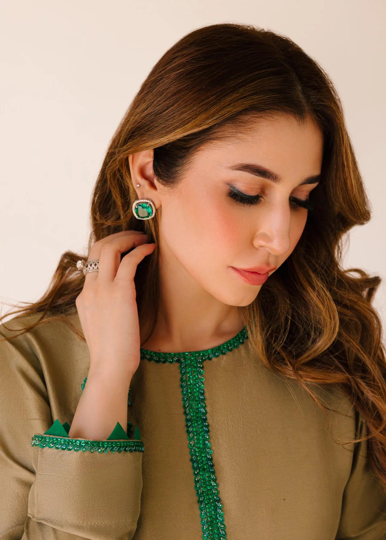 Dip n Dye Silk Farshi Suit: beige shalwar kameez with Emerald Green Embroidered Chiffon Dupatta best for UK USA lovers