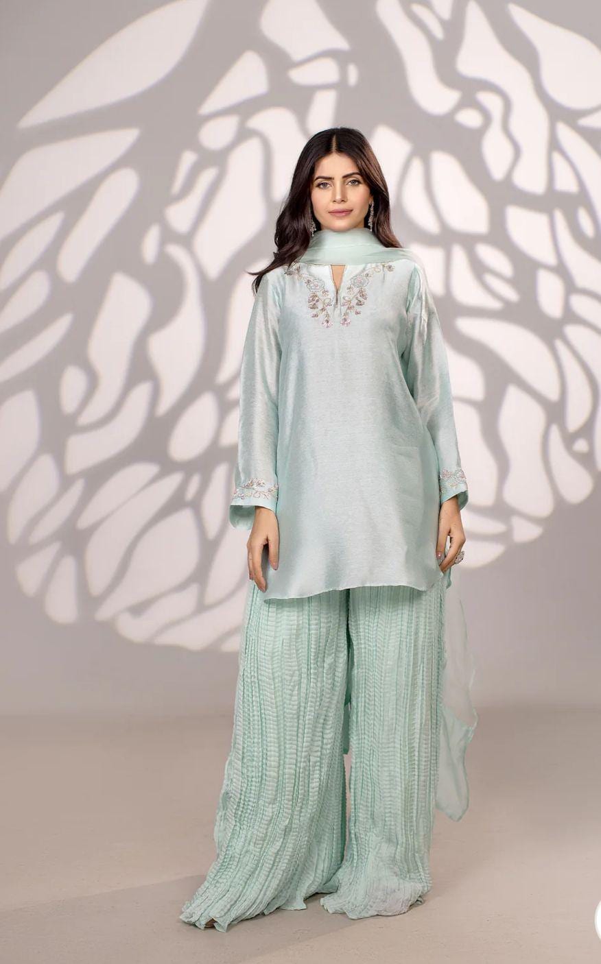 Lavender Shisha Silk Farshi Suit: 3-Piece Embroidered Pakistani Outfit for UK USA Germany Australia desi Asian attire muslims parties meetup