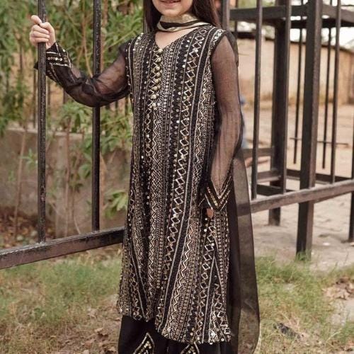 Elegant Embroidered Chiffon Mom & Daughter viral trending pakistani sequins Outfit.