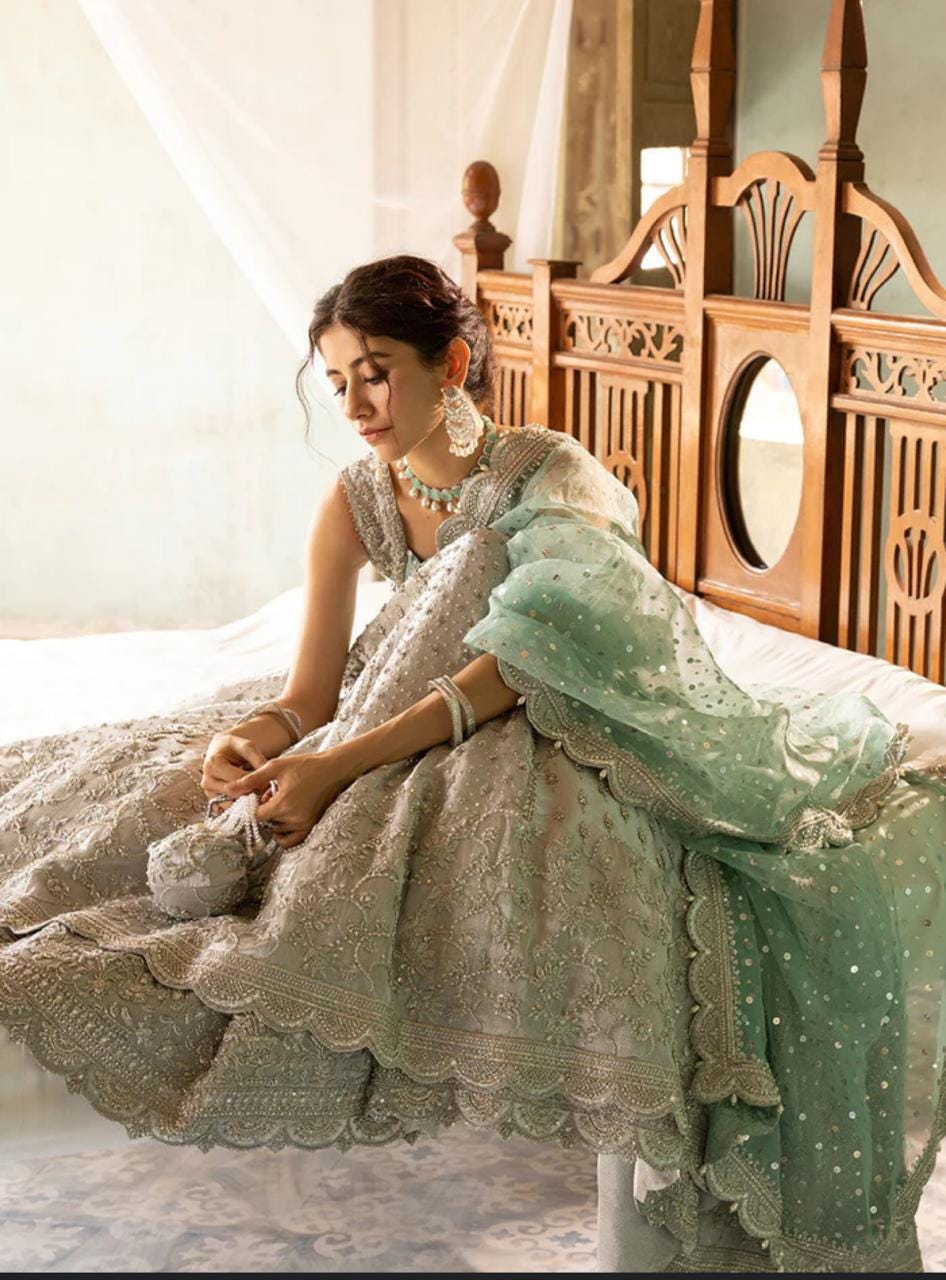 Luxury Classic Pakistani Bridal Dress – Heavily Embellished with Zardozi, Pearls & Crystals