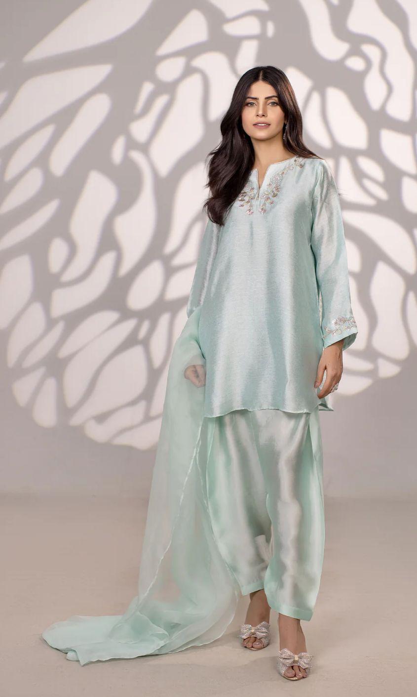 Lavender Shisha Silk Farshi Suit: 3-Piece Embroidered Pakistani Outfit for UK USA Germany Australia desi Asian attire muslims parties meetup